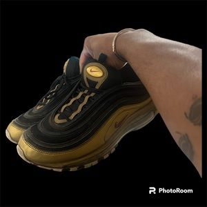 Air Max 97 black metallic gold